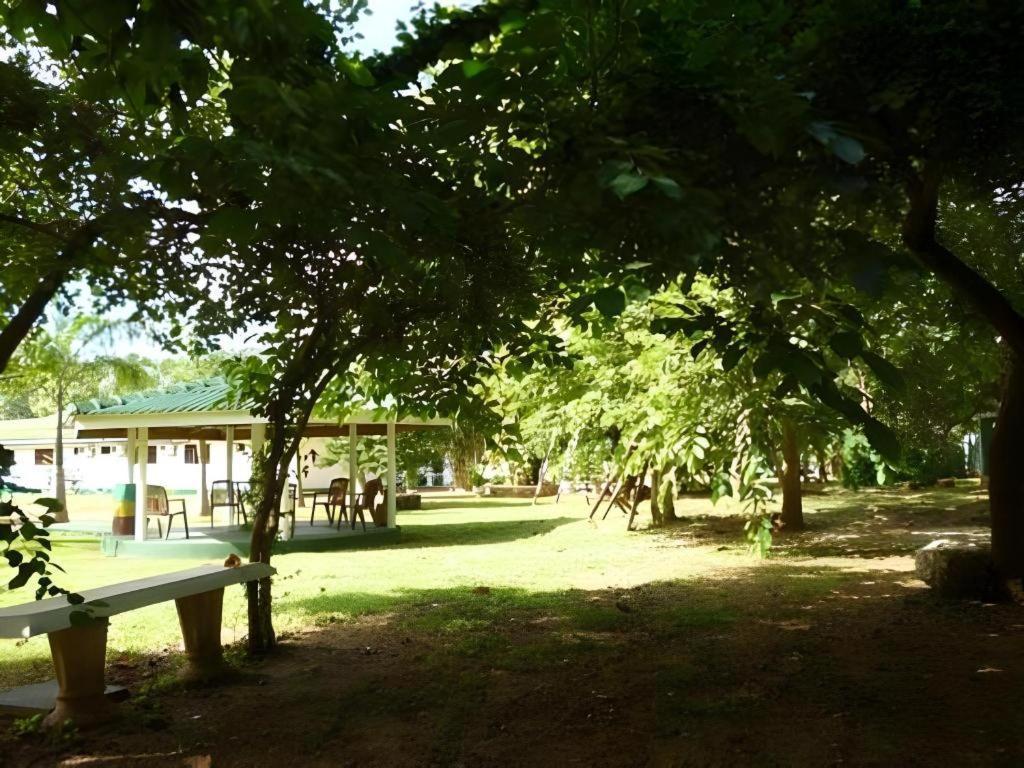 Saji-Sami Hotel Anuradhapura Exteriör bild