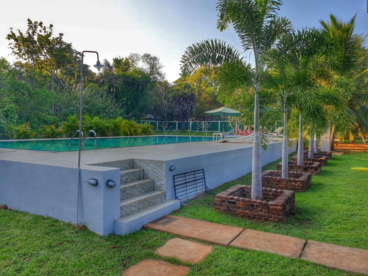 Saji-Sami Hotel Anuradhapura Exteriör bild